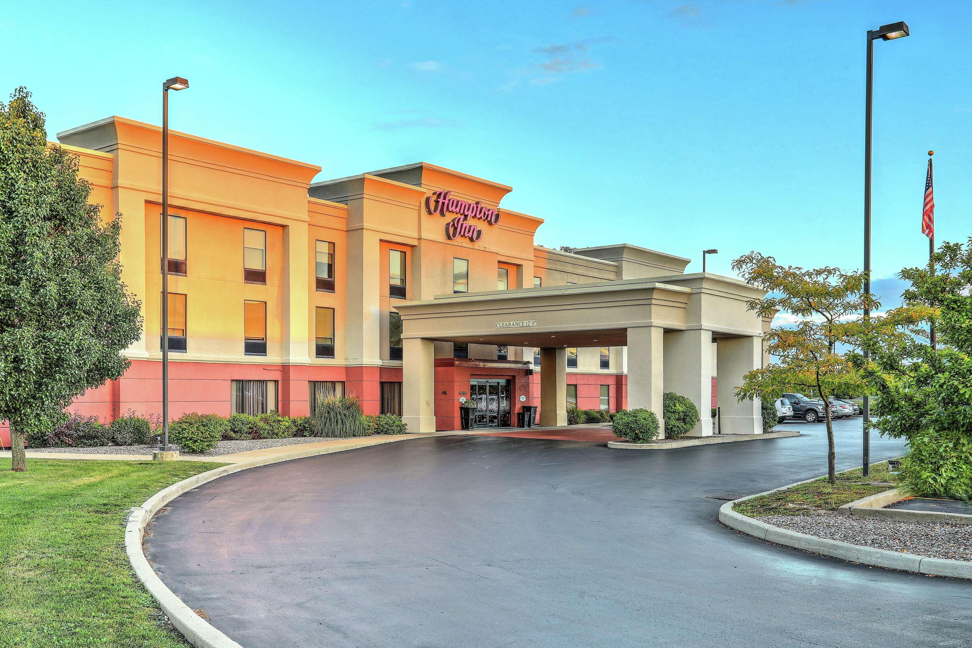 Hampton Inn Batavia Exterior photo